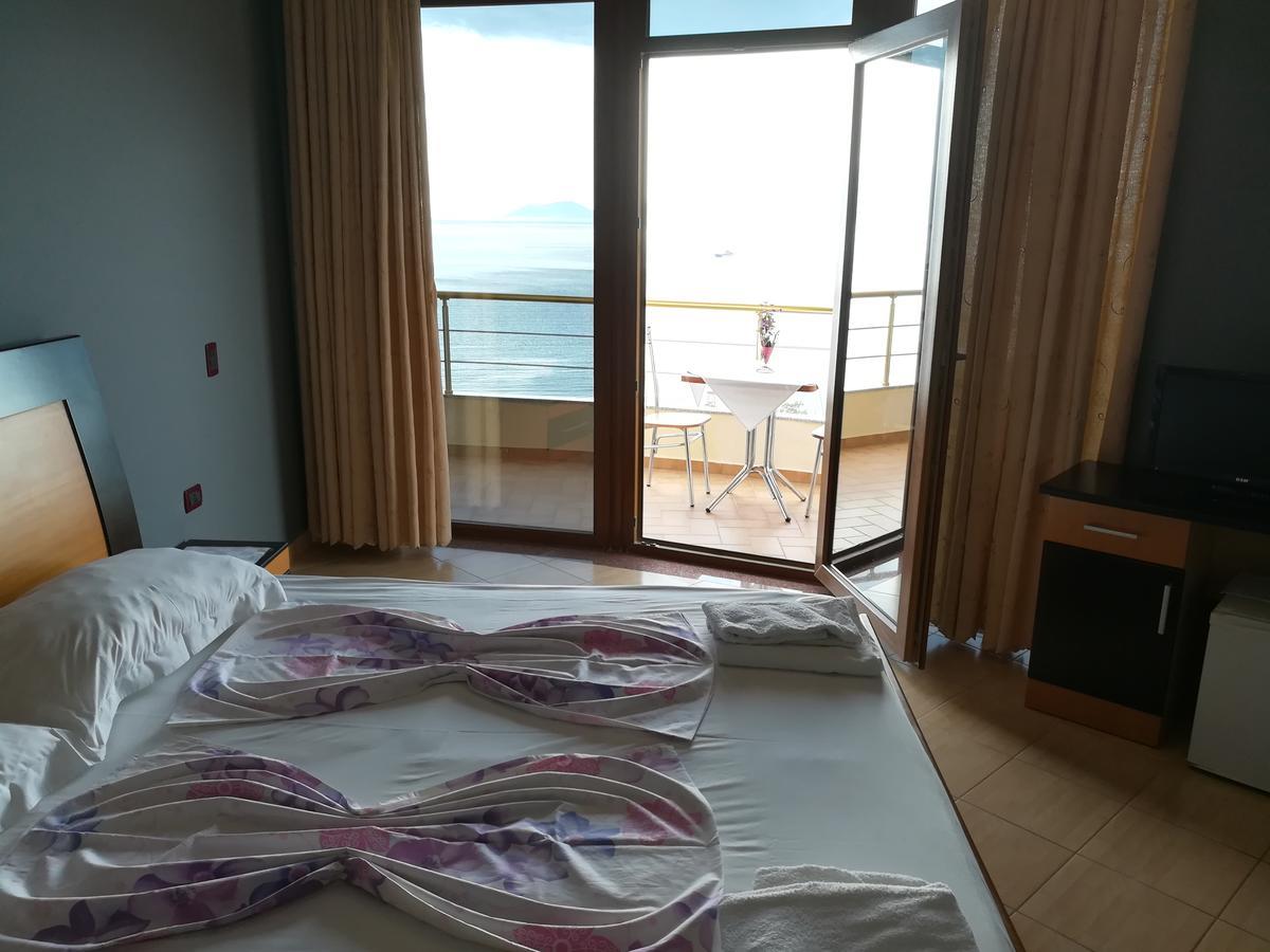 Monte-Carlo Hotel Vlorë Exterior foto
