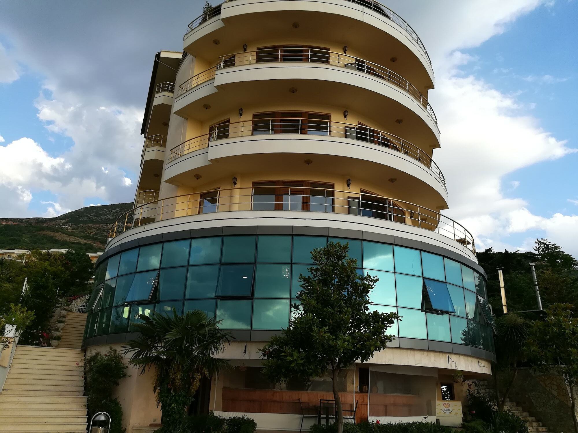Monte-Carlo Hotel Vlorë Exterior foto